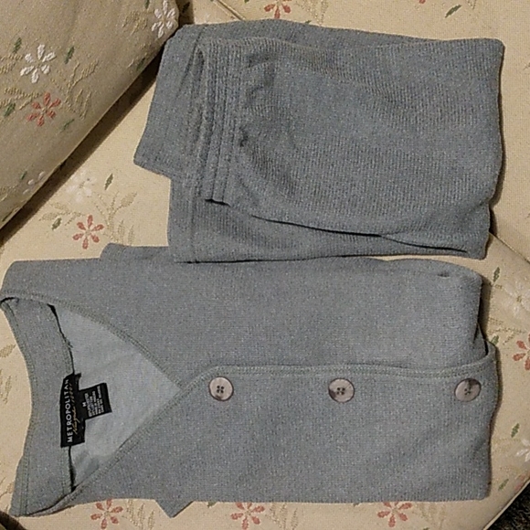 Vintage Metropolitan NY Knit Button Top and Mini Skirt Matching Set- Full Outfit - Picture 4 of 4